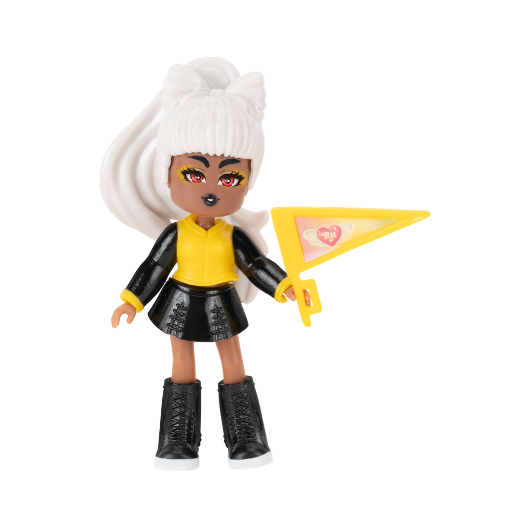 RYH0050-RoyaleHigh-SchoolSpiritFashionpk-Cheerleader-OP-Pose-3.png